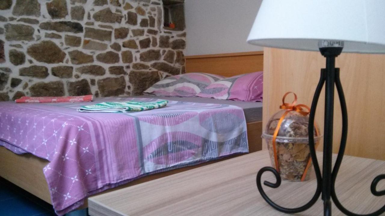 Holiday House Popovic Sućuraj 外观 照片