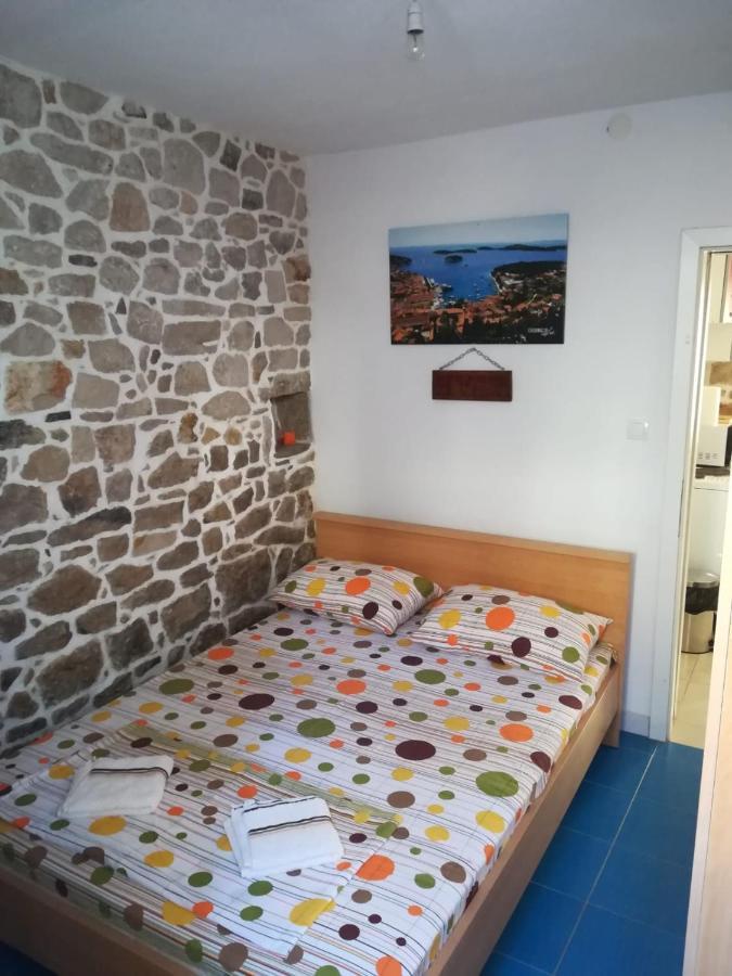 Holiday House Popovic Sućuraj 外观 照片