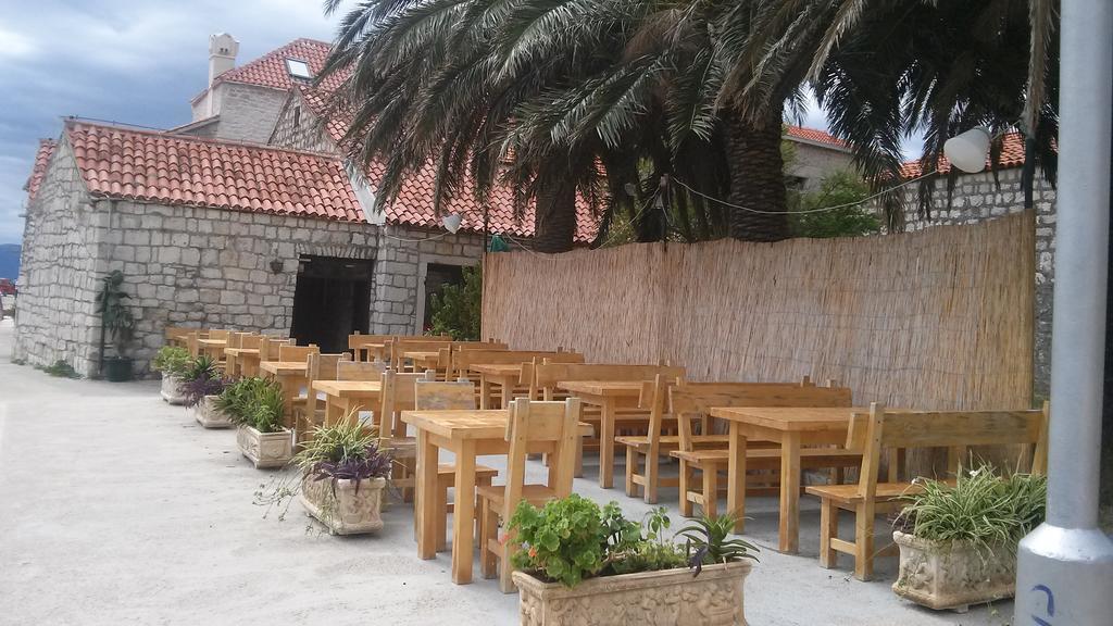 Holiday House Popovic Sućuraj 外观 照片