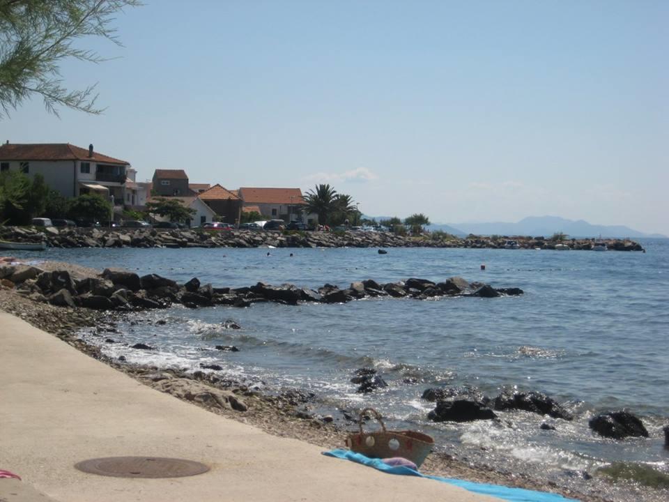 Holiday House Popovic Sućuraj 外观 照片