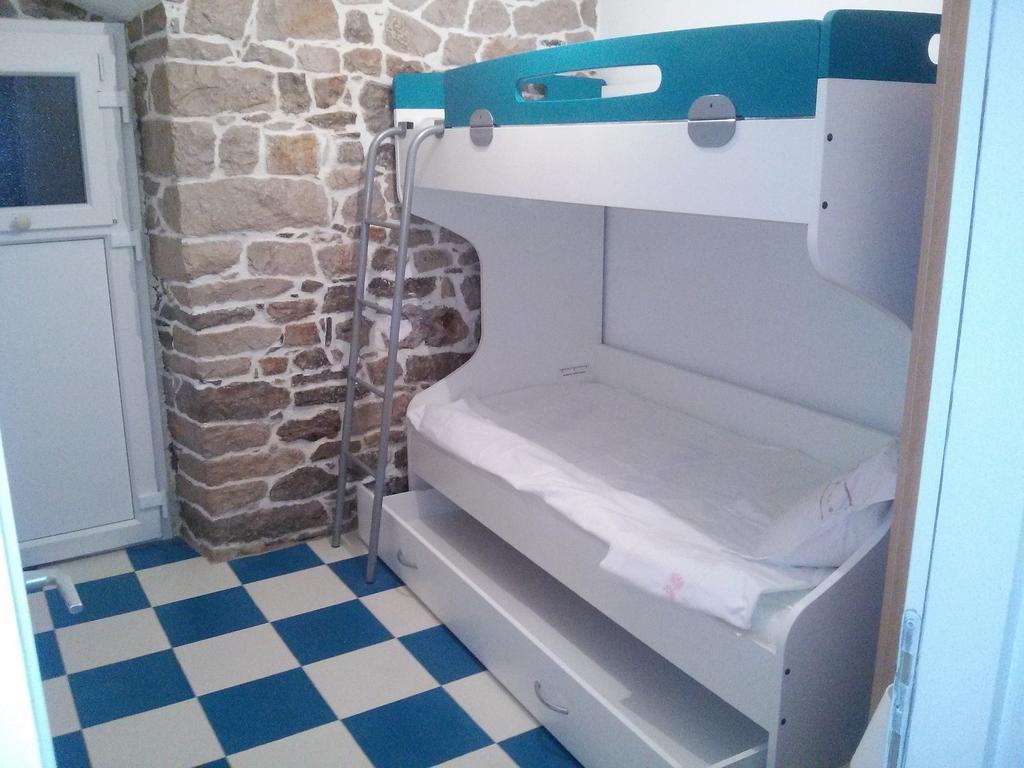 Holiday House Popovic Sućuraj 外观 照片