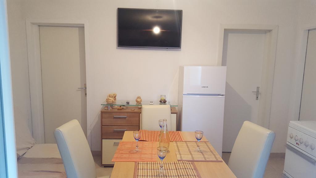 Holiday House Popovic Sućuraj 外观 照片